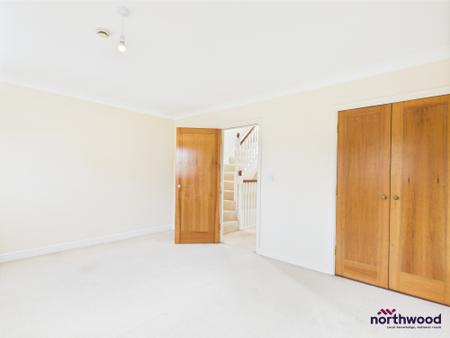 5 bedroom Town house to let in Barbuda Quay, Sovereign Harbour South, Eastbourne, BN23