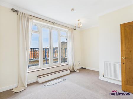 5 bedroom Town house to let in Barbuda Quay, Sovereign Harbour South, Eastbourne, BN23