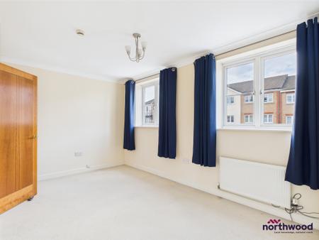 5 bedroom Town house to let in Barbuda Quay, Sovereign Harbour South, Eastbourne, BN23