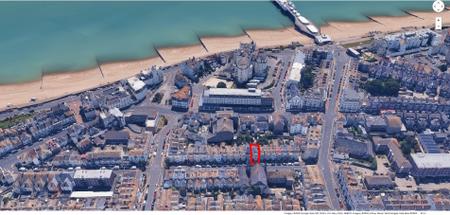 1 bedroom Flat to let in Ceylon Place, Eastbourne, BN21