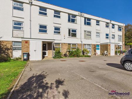 1 bedroom Flat for sale in Ellenslea Road, St. Leonards-On-Sea, TN37