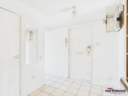 1 bedroom Flat for sale in Ellenslea Road, St. Leonards-On-Sea, TN37