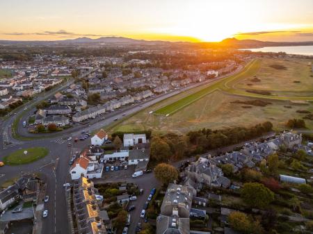 4 bedroom Detached house for sale in Formans Lodge Ravensheugh Road, Musselburgh, East Lothian