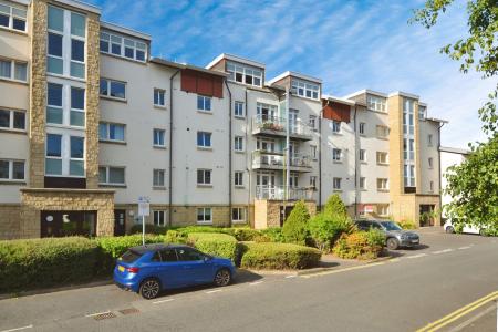2 bedroom Flat to let in Allanfield Place, Leith, Edinburgh, EH7