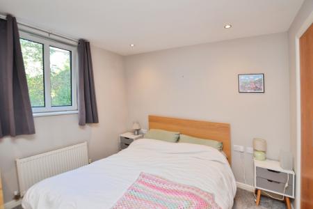 2 bedroom Flat to let in Allanfield Place, Leith, Edinburgh, EH7