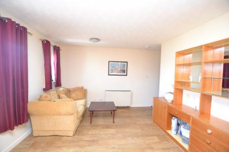 1 bedroom Studio flat to let in Fauldburn Park, Edinburgh, EH12