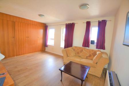 1 bedroom Studio flat to let in Fauldburn Park, Edinburgh, EH12