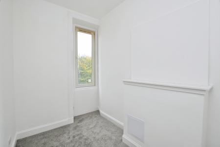 1 bedroom Flat to let in Wardlaw Terrace, Edinburgh, EH11