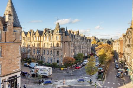 2 bedroom Flat for sale in 26 3f3 Marchmont Crescent, Edinburgh, EH9 1HG