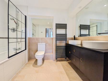 2 bedroom Flat to let in Cameron Toll Lade, Newington, Edinburgh, EH16