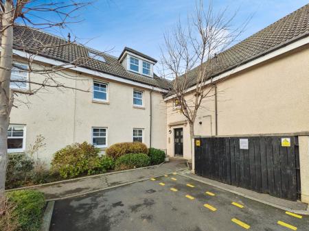 2 bedroom Flat to let in Cameron Toll Lade, Newington, Edinburgh, EH16