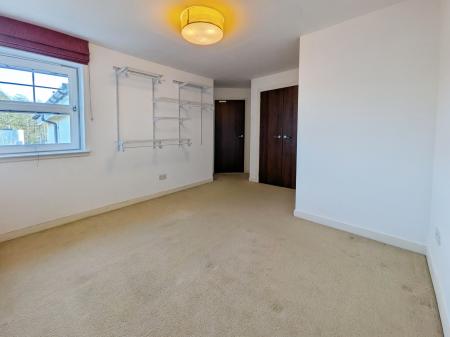 2 bedroom Flat to let in Cameron Toll Lade, Newington, Edinburgh, EH16