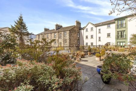 2 bedroom Flat for sale in 4B Warriston Road, EH3 5LQ
