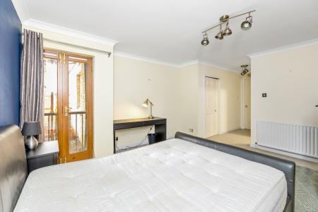 2 bedroom Flat for sale in 4B Warriston Road, EH3 5LQ