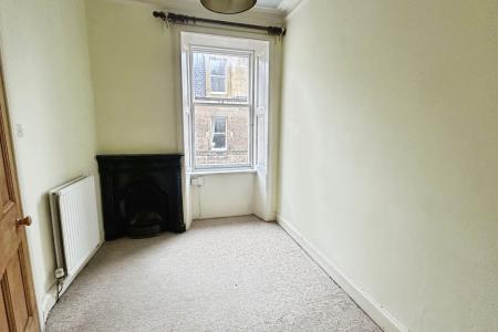 2 bedroom Flat to let in Roseneath Terrace, Edinburgh, EH9