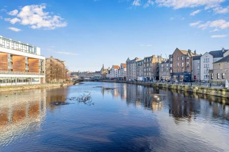 2 bedroom Flat for sale in 89/2 Henderson Street, The Shore, Edinburgh