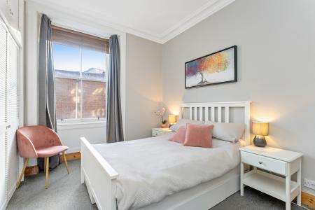 2 bedroom Flat for sale in 89/2 Henderson Street, Leith, Edinburgh