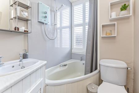 2 bedroom Flat for sale in 89/2 Henderson Street, Leith, Edinburgh