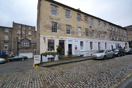 1 bedroom Flat to let in William Street, Edinburgh, EH3