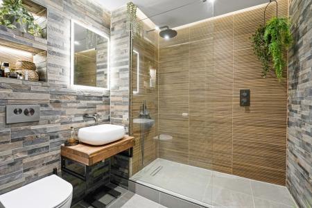 2 bedroom Flat for sale in 9/11, Victoria Quay, Leith, EH6 6EZ