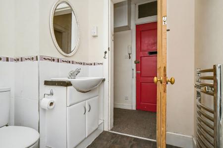 2 bedroom Flat for sale in 49 4 North Junction Street, Edinburgh, EH6 6HS