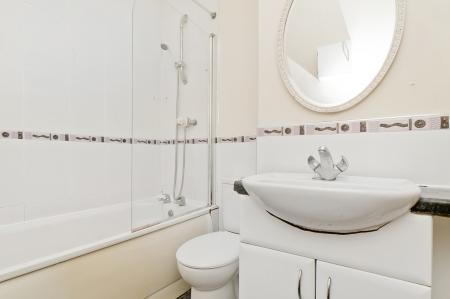 2 bedroom Flat for sale in 49 4 North Junction Street, Edinburgh, EH6 6HS