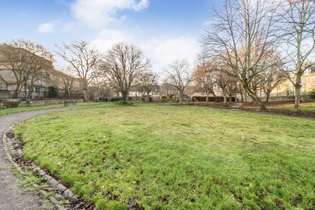 2 bedroom Flat for sale in 49 4 North Junction Street, Edinburgh, EH6 6HS