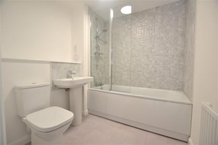 2 bedroom Flat to let in St. Aidens Road, Edinburgh, EH16