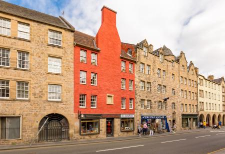 2 bedroom Flat to let in Canongate, Holyrood, Edinburgh, EH8
