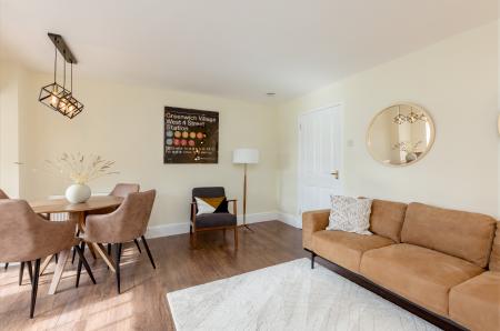 2 bedroom Flat to let in Canongate, Holyrood, Edinburgh, EH8