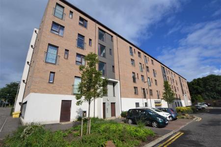 2 bedroom Flat to let in Citypark Way, Fettes, Edinburgh, EH5