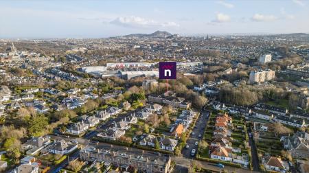 2 bedroom Retirement property for sale in 36 16 Queen's Road, Edinburgh, EH4 2BY