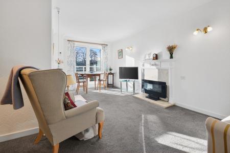 2 bedroom Retirement property for sale in 36 16 Queen's Road, Edinburgh, EH4 2BY