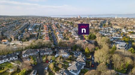 2 bedroom Retirement property for sale in 36 16 Queen's Road, Edinburgh, EH4 2BY