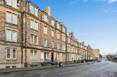 1 bedroom Flat for sale in Angle Park Terrace, Gorgie, Edinburgh, EH11
