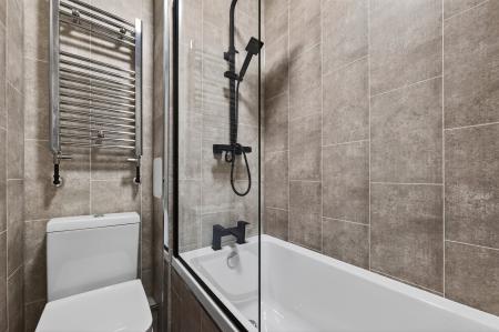 2 bedroom Flat for sale in 2/1 Bridge Street, Portobello, Edinburgh, EH15 1DB