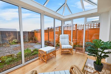 1 bedroom Semi-detached bungalow for sale in Newbyres Crescent, Gorebridge, EH23