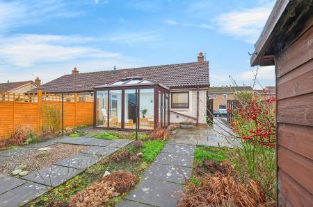 1 bedroom Semi-detached bungalow for sale in Newbyres Crescent, Gorebridge, EH23