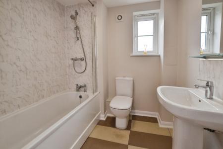 2 bedroom Flat to let in Rowberry Walk, Prestonpans, EH32