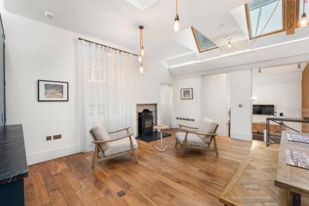 4 bedroom Mews house for sale in 1 Rothesay Mews, Edinburgh, EH3 7SG