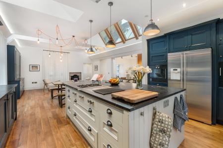 4 bedroom Mews house for sale in 1 Rothesay Mews, Edinburgh, EH3 7SG