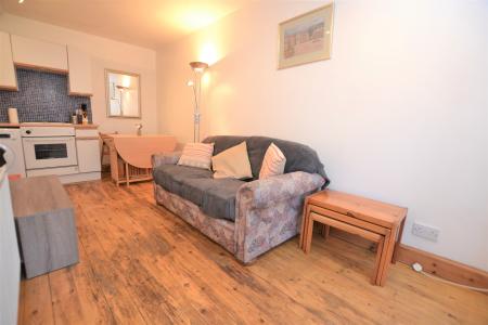 1 bedroom Flat to let in Dalmeny Street, Leith, Edinburgh, EH6