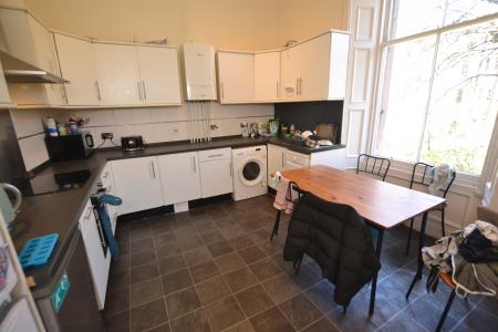 5 bedroom Flat to let in Bruntsfield Place, Bruntsfield, Edinburgh, EH10
