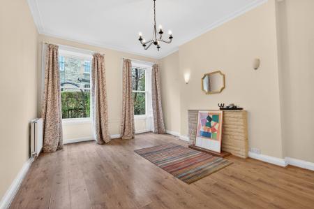 1 bedroom Flat for sale in Raeburn Street, Stockbridge, Edinburgh, EH4