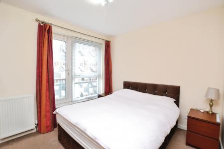 2 bedroom Flat to let in Holyrood Road, Edinburgh, EH8