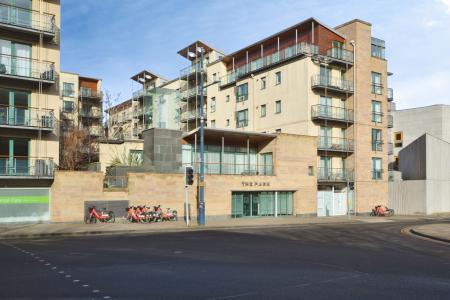 2 bedroom Flat to let in Holyrood Road, Edinburgh, EH8