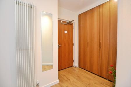 2 bedroom Flat to let in Holyrood Road, Edinburgh, EH8