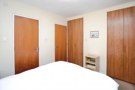2 bedroom Flat to let in Holyrood Road, Edinburgh, EH8