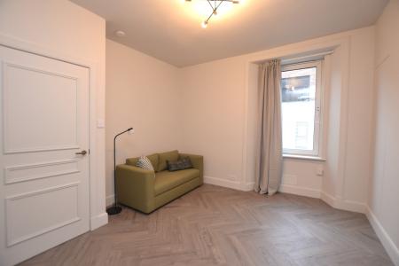 1 bedroom Flat to let in 2f2