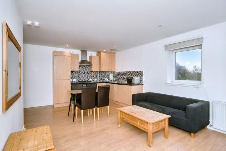 2 bedroom Flat to let in Lochend Park View, Lochend, Edinburgh, EH7